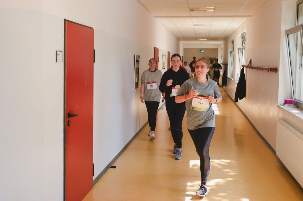 alt="Muskathlon Home 2024, Compassion Deutschland, AHFS Gießen, Christliche Schule, Schüler Charity Lauf, Compassion"