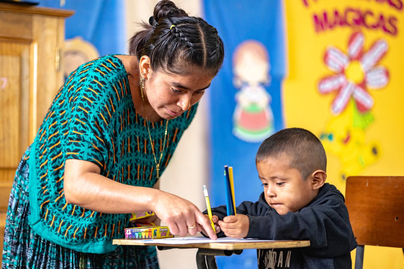 alt="Guatemala, Hoffnung, Wenn Hoffnung aufblüht, Kinderzentrum Eröffnung, SafeSpace, Compassion Deutschland"